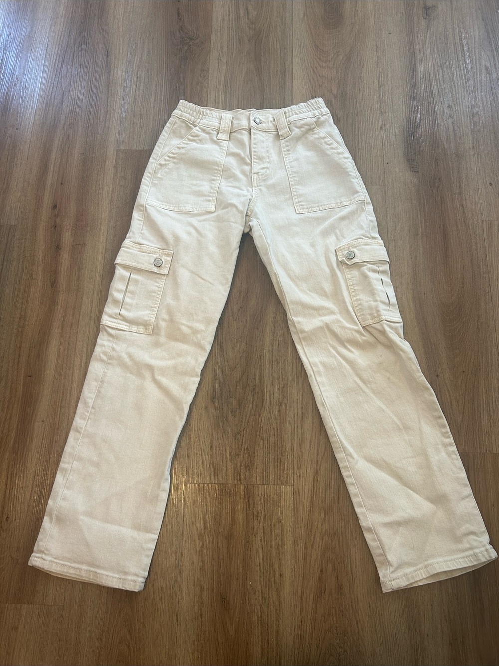 VENUS Cream High-Rise Cargo Jeans